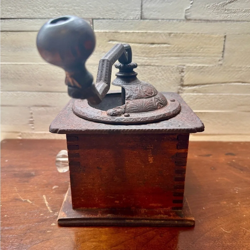 ANTIQUE, LOGAN & STROBRIDGE IRON CO. #701, CAST IRON/WOOD COFFEE GRINDER